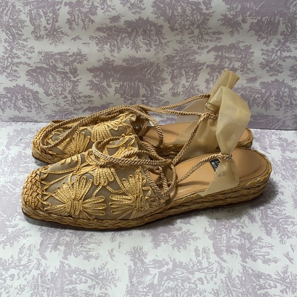 Stuart Weitzman lace up espadrilles size 9B - Picture 5 of 15